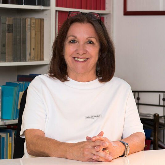 Dr. med. Carola Geyer-Nüsslein, Fachärztin für Dermatologie